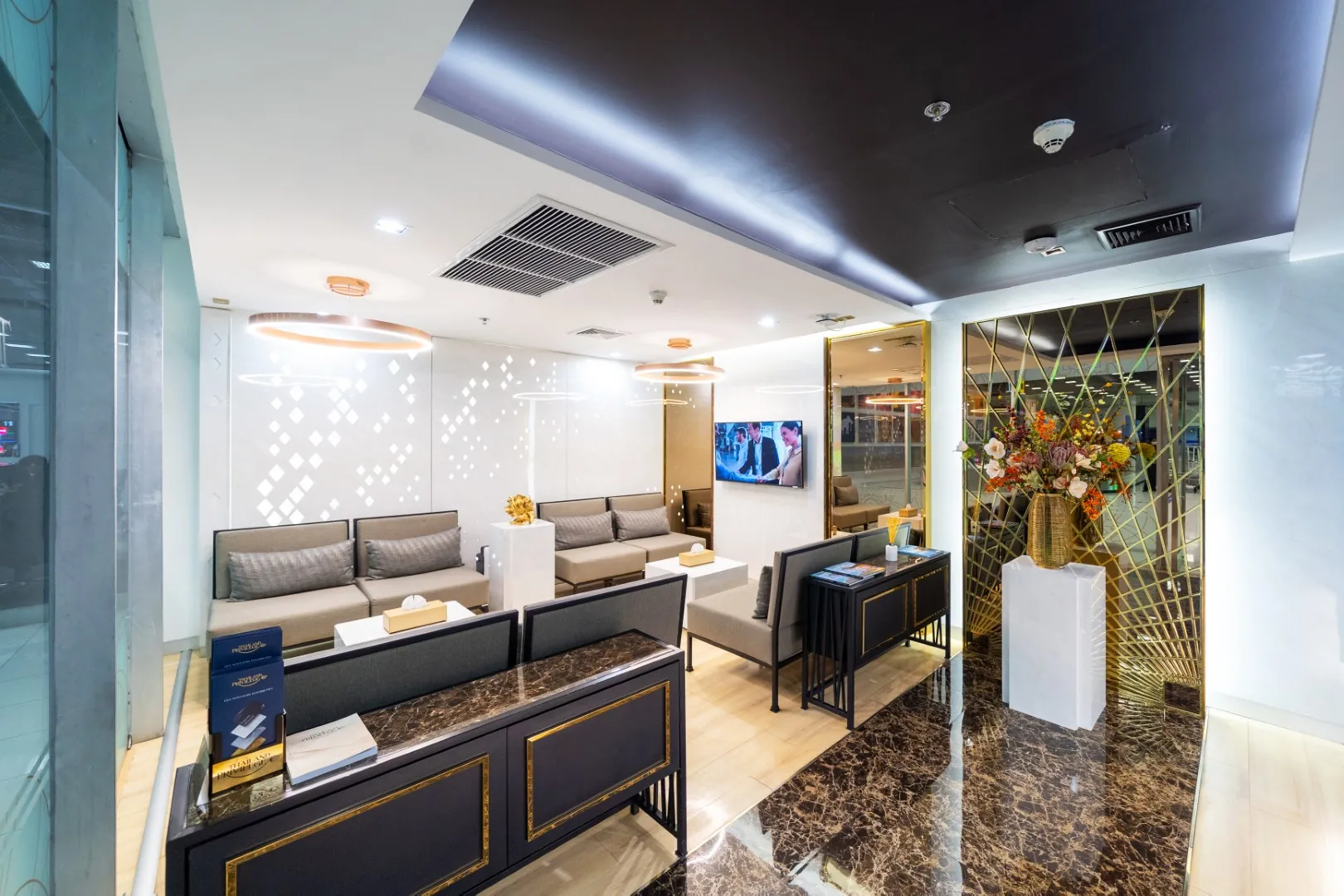 Thailand Privilege Executive Lounge at Suvarnabhumi International Airport in Bangkok