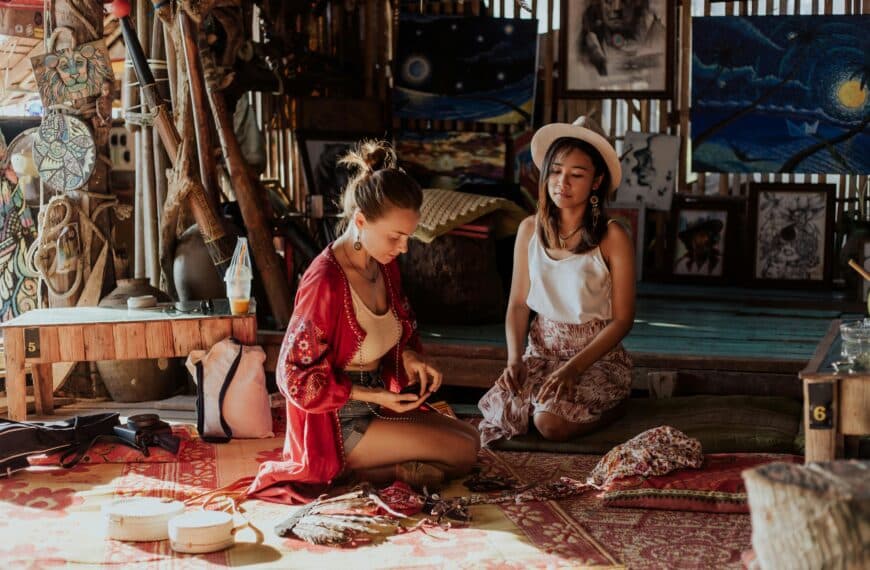 The Solo Female Expat Guide to Thailand Safety and Convenience.